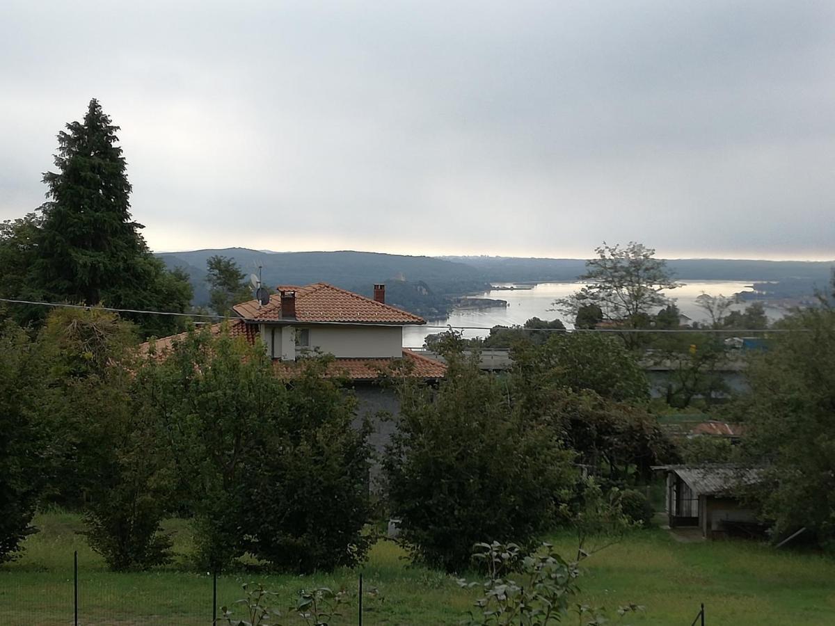 Casale Cadeloro Villa Nebbiuno Luaran gambar