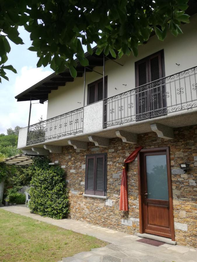 Casale Cadeloro Villa Nebbiuno Luaran gambar