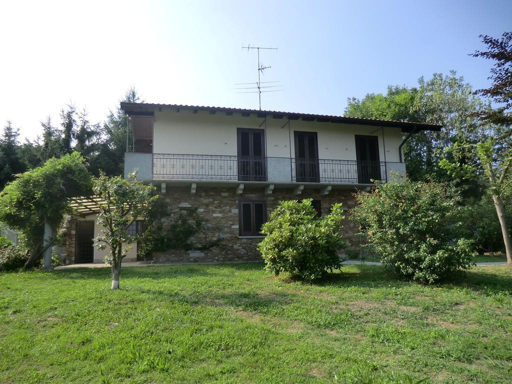 Casale Cadeloro Villa Nebbiuno Luaran gambar