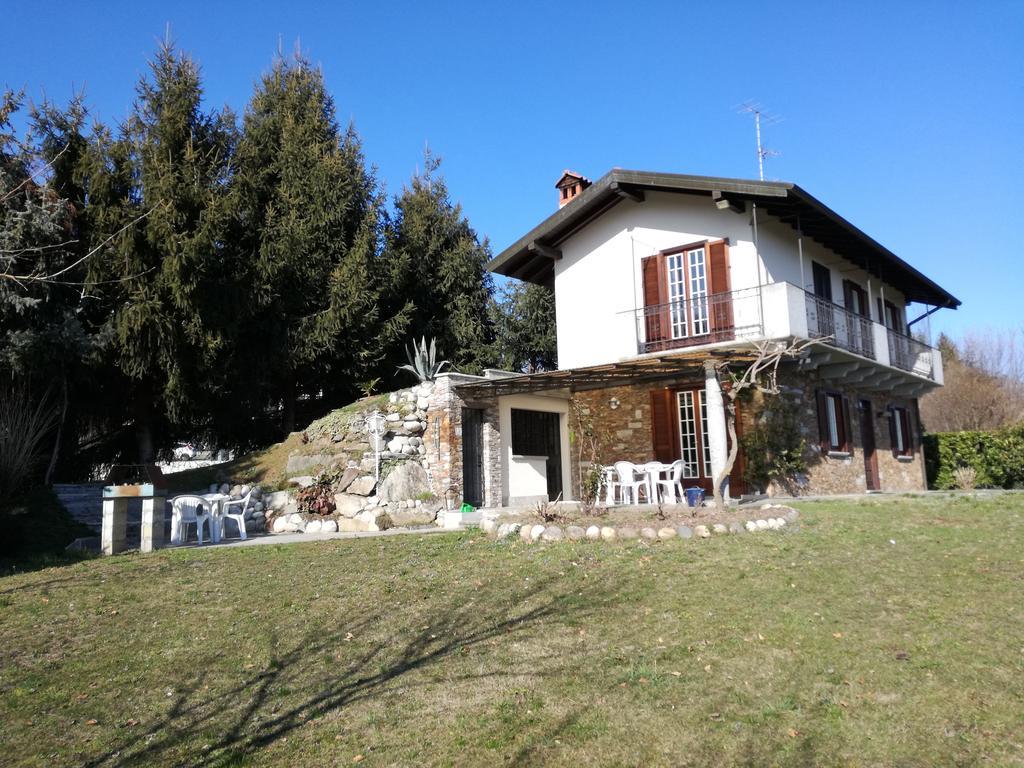 Casale Cadeloro Villa Nebbiuno Luaran gambar