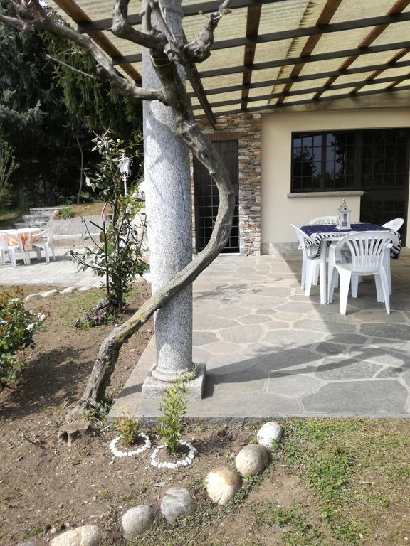 Casale Cadeloro Villa Nebbiuno Luaran gambar
