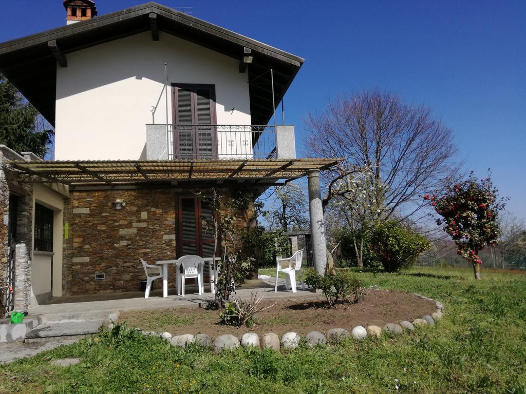 Casale Cadeloro Villa Nebbiuno Luaran gambar