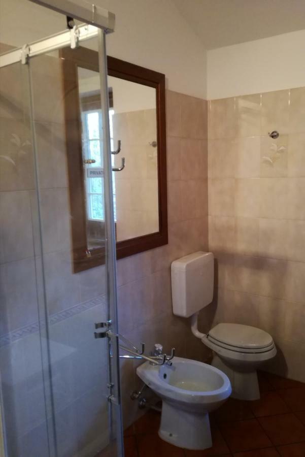 Casale Cadeloro Villa Nebbiuno Luaran gambar