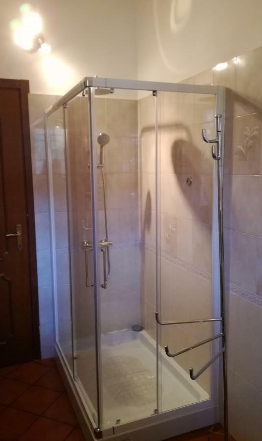 Casale Cadeloro Villa Nebbiuno Luaran gambar